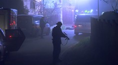 Těla z rodinné tragédie našel soused. Slyšel pláč dítěte a přelezl plot