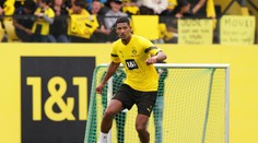 Fotbalista Haller už je po operaci, Dortmundu bude chybět velmi dlouho