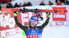 Fenomenální Shiffrinová dalším vítězstvím dorovnala Vonnovou