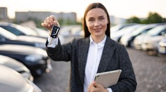 Firemní auto: Kdy se vyplatí operák a kdy koupě?