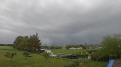 Léto ve znamení deště. Meteorologové vysvětlili, proč letos nejsou vedra