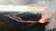 Sopka Kilauea na Havaji stále soptí, láva létá do výšky 60 metrů!