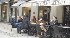 Britové se vrací k normálnímu životu! Otevřou obchody i restaurace