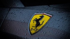 Ferrari má problém. Musí se soudit o jméno pro své první SUV