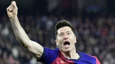 Kanonýr Lewandowski opět pálil a Barca slaví vítězství. Králův Espanyol padl