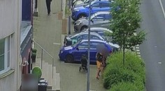 Surový útok na maminku s kočárkem! Muž ji bil pěstmi kvůli cigaretám