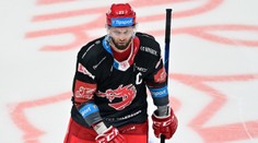 Třinec prohrál počtvrté v řadě, Kladno přehrálo Mountfield. Šlágr pro Bruslaře