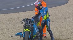 V tréninku MotoGP měl Ogura děsivý pád. Márquez kraloval i přes problémy