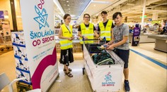 Školákům od srdce: Češi pro děti vybrali 45 tisíc pomůcek, rodiče jsou dojatí