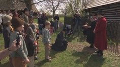 Na Bílou sobotu se vodí Jidáši. Kostelní zvony nahrazují řechtačky a klapačky