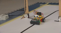V Praze se utkají studenti a žáci s roboty. Sami je sestavili a naprogramovali