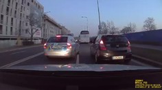 Král dealerů z Václaváku ujížděl. Sejmul ho až policejní taser!