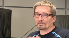 Zbitá žena omdlela, tyran jí vykopal hrob! Teď si vyslechl trest