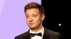 Herec z Avengers se po nehodě opět hýbe. Zatím jen na invalidním vozíku