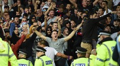 Drsňáci z tribun ukázali solidárnost. Fanoušci Hajduku stěhovali nemocnici