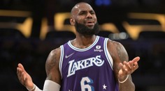 LeBron přestřílel Dončiče, ale Lakers stejně s Dallasem prohráli