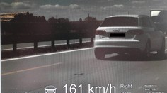 Na osmdesátce 160. Kolony na D1 si piráti silnic nehodami vyrábí sami