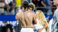 Z fotbalisty přepnul na mód MMA. Po bitce utěšoval vyděšeného synka