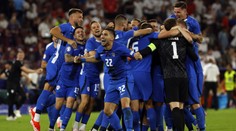 Slovinci jdou po remíze s Anglií dál. Plichta i v duelu Dánska se Srbskem