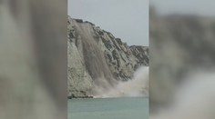 Část ikonických bílých útesů v Doveru se zřítila do moře