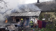 Na Šumpersku hořel dům. Při požáru hrozila také velmi silná exploze