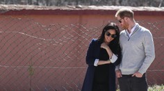 Pohodička, nebo boj s paparazzi? Takhle tráví dny Harry a Meghan
