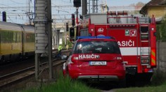 Vlaky na Ostravsku stály! Požár v železničním koridoru zastavil provoz
