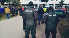Horor na Slovensku: Muž bodal dívku (15), kterou zřejmě ani neznal. Zasáhl orgány
