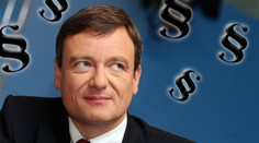 Co měsíc ve vazbě, to zákon. David Rath chce upravit antikoncepci, daně i Ústavu