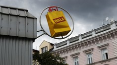 Ochranka v Bille surově zmlátila zloděje. Dříve prý útočil s nožem