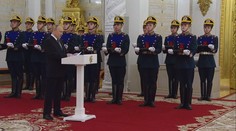 Takhle špatně na tom Putin ještě nebyl. Na novém videu neovládá třes
