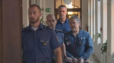Mrtvé tělo své přítelkyně odtáhl k dálnici, teď mu hrozí 18 let natvrdo