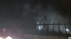Na Liberecku hoří stodola. Zasahuje šest jednotek hasičů
