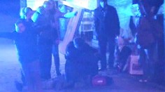 Muž ležel bezvládně u zastávky. Všímaví lidé mu zachránili život