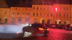 Driftující auta se proháněla českými městy. Policie nezasáhla, neměla hlídky