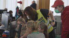 Uprchlické centrum v Přemyšlu nestíhá. Poláci očekávají 1,6 milionu uprchlíků