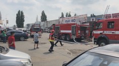 V pražské tržnici Sapa hořelo, z haly se valil hustý dým!