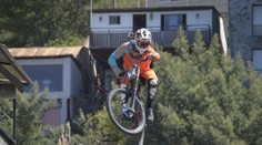 Dechberoucí vítězná jízda bikera Tomáše Slavíka z helmy!
