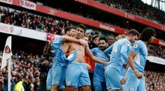 Arsenal po parádním výkonu prohrál, West Ham má další tři body