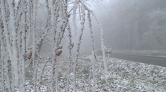 Na Česko už dýchá zima. První sníh dorazí i do nížin, hrozí také ledovka