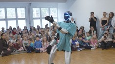 Škola ve Zlíně přivítala nového spolužáka. Jde o humanoidního robota