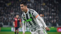 Divoký zápas v Turíně! Ronaldo v poslední minutě vymodlil penaltu