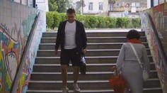 Zloděj ukradl hodinky za tři čtvrtě milionu korun. Policie po něm pátrá