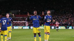 Manchester United konečně zvítězil, Tottenham otočil zápas s Leicesterem