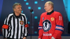 Bývalý prezident IIHF získal ruské občanství. Rovnou se zapojil do byznysu