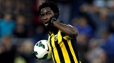 VIDEO: Doklepnutí, palice a penalta! Exsparťan Wilfried řádil