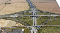 Vláda sype miliardy do dálnic. Na stavbu i opravy má jít o pětinu víc