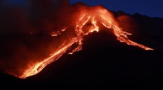 Sopka v Guatemale chrlí lávu. Okolní města jsou už v pohotovosti