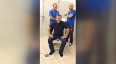 Vrba a kýbl ledové vody! Zvládl to bez křiku a nominoval ministra