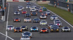 Nejlepší závodění na okruhu v Mostě - GT4 Central European Cup